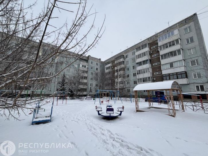 3-комн квартира Народная, 5