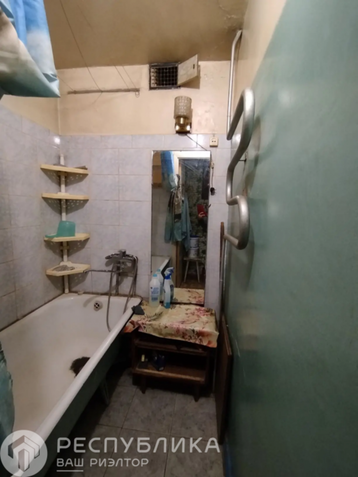 3-комн квартира Обороны, 32