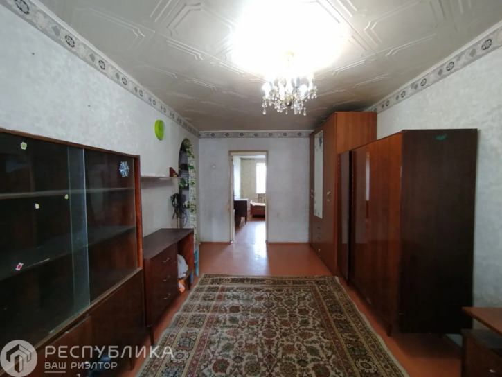 3-комн квартира Обороны, 32